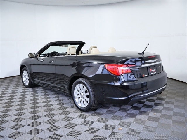 2013 Chrysler 200 Touring