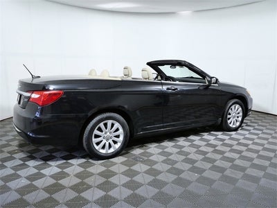 2013 Chrysler 200 Touring