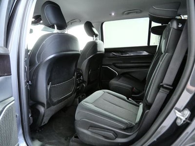 2022 Jeep Grand Cherokee L Laredo