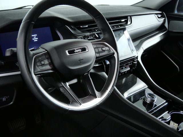 2022 Jeep Grand Cherokee L Laredo