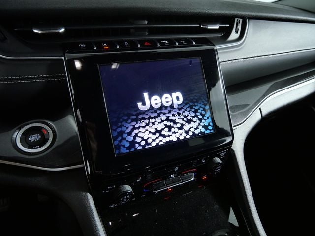 2022 Jeep Grand Cherokee L Laredo
