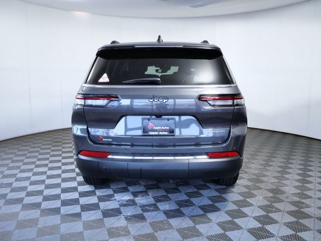 2022 Jeep Grand Cherokee L Laredo