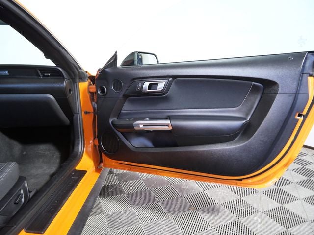 2021 Ford Mustang EcoBoost