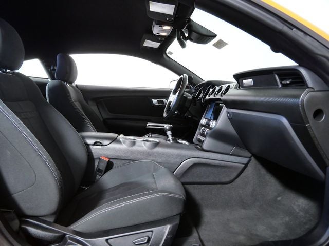 2021 Ford Mustang EcoBoost