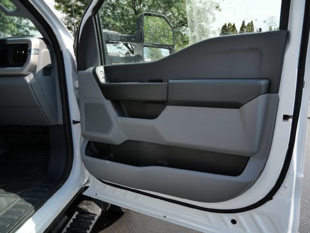 2023 Ford F-600SD XL