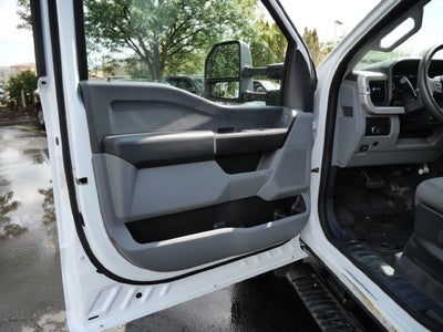 2023 Ford F-600SD XL