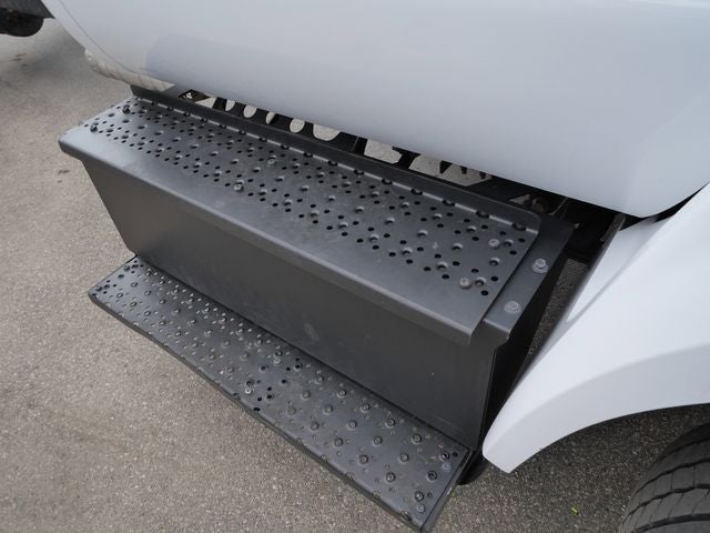 2023 Ford F-650SD Base