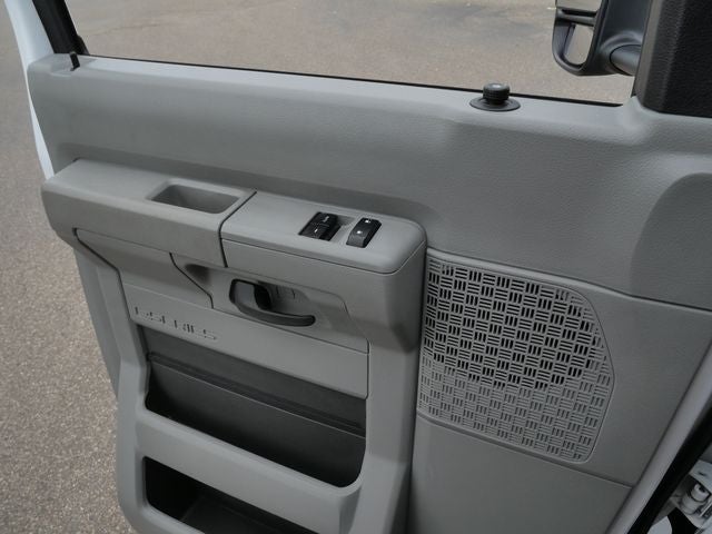 2025 Ford E-350SD Base Cutaway