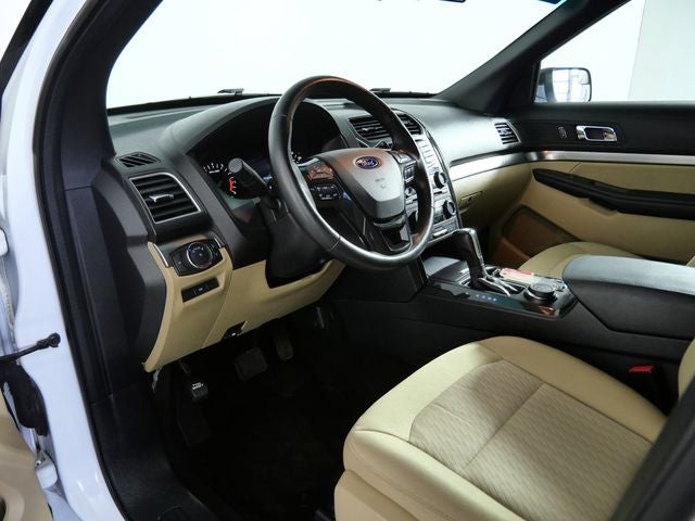 2017 Ford Explorer Base