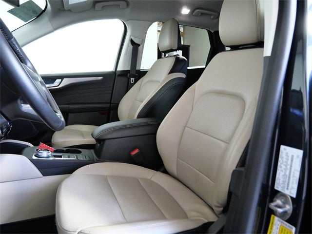 2022 Ford Escape Plug-In Hybrid Titanium