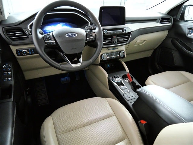 2022 Ford Escape Plug-In Hybrid Titanium