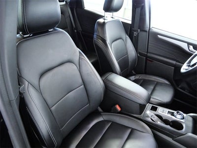 2025 Ford Escape Platinum