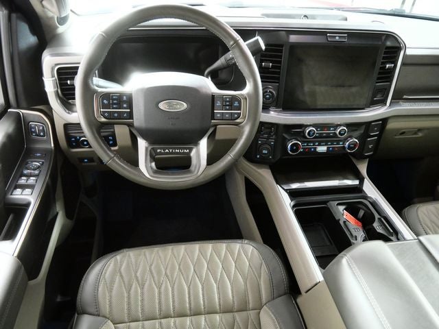 2025 Ford F-250SD Platinum