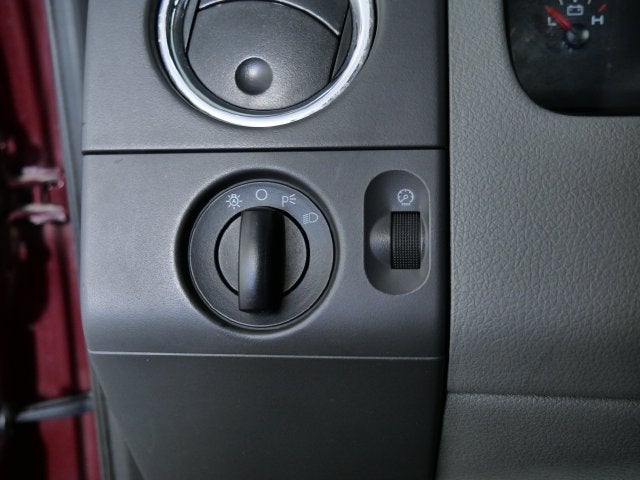 2004 Ford F-150 STX