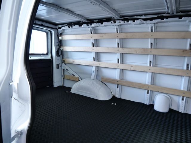 2025 Chevrolet Express 2500 Work Van Cargo