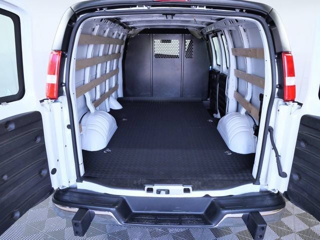 2025 Chevrolet Express 2500 Work Van Cargo
