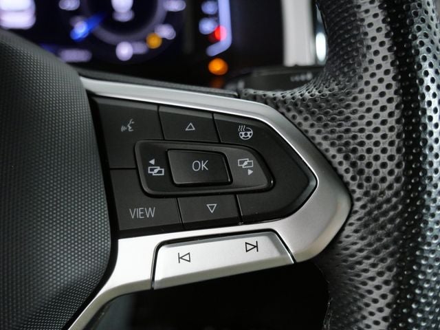 2022 Volkswagen Atlas Cross Sport 3.6L V6 SEL Premium R-Line