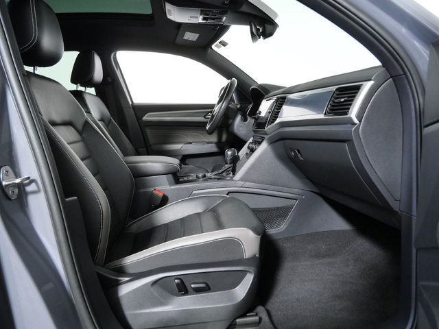 2022 Volkswagen Atlas Cross Sport 3.6L V6 SEL Premium R-Line