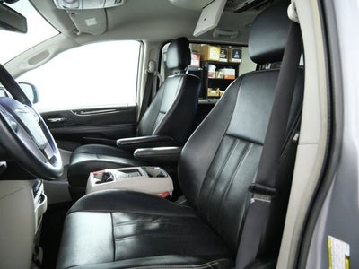 2013 Chrysler Town & Country Touring-L