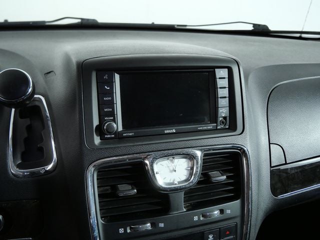 2013 Chrysler Town & Country Touring-L