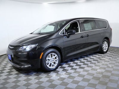 2024 Chrysler Voyager LX