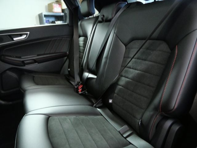 2022 Ford Edge ST Line