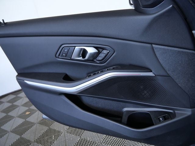 2025 BMW 3 Series 330i xDrive