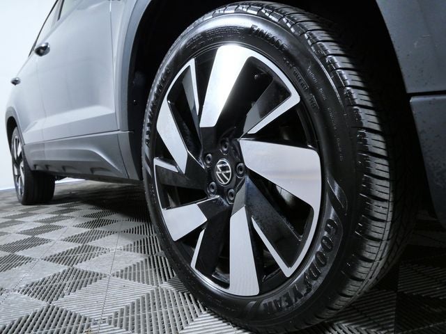 2024 Volkswagen Taos 1.5T SEL