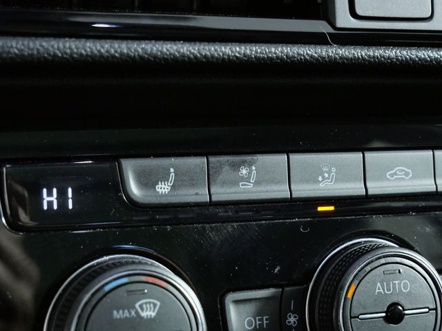 2024 Volkswagen Taos 1.5T SEL