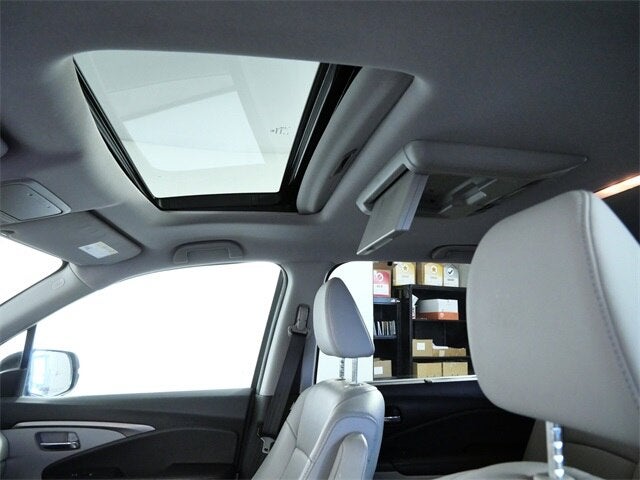 2018 Honda Pilot EX-L w/Rear Entertainment System