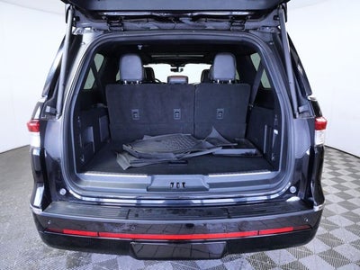 2023 Lincoln Navigator L Reserve