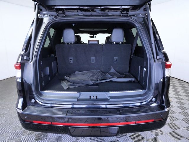 2023 Lincoln Navigator L Reserve