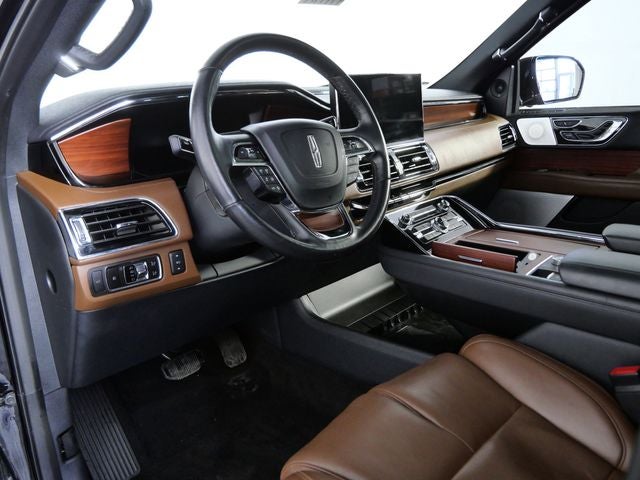 2023 Lincoln Navigator L Reserve