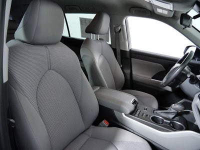 2022 Toyota Highlander Hybrid LE