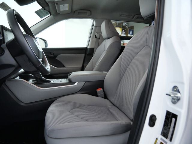 2022 Toyota Highlander Hybrid LE