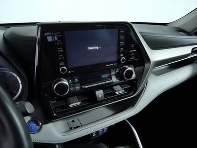 2022 Toyota Highlander Hybrid LE