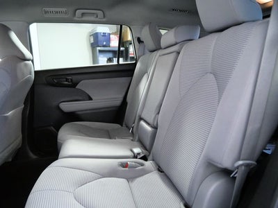 2022 Toyota Highlander Hybrid LE