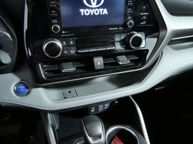 2022 Toyota Highlander Hybrid LE