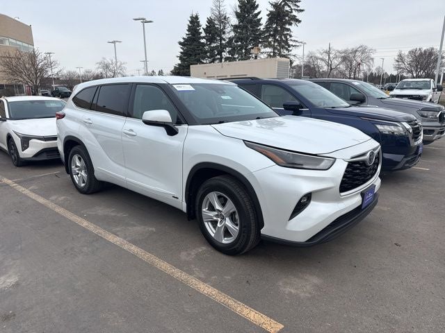 2022 Toyota Highlander Hybrid LE