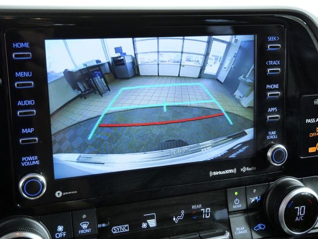 2022 Toyota Highlander Hybrid LE