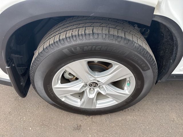 2022 Toyota Highlander Hybrid LE