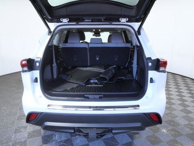 2022 Toyota Highlander Hybrid LE