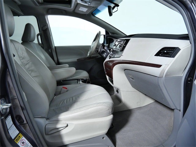 2011 Toyota Sienna Base