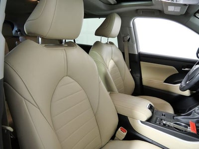 2023 Toyota Highlander Hybrid XLE