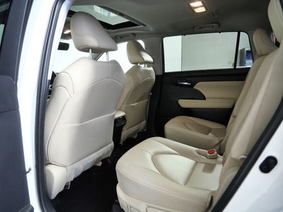 2023 Toyota Highlander Hybrid XLE