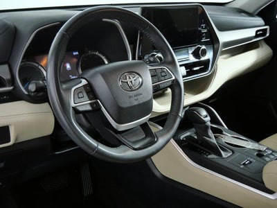 2023 Toyota Highlander Hybrid XLE