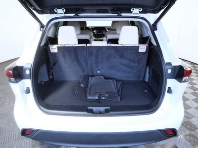 2023 Toyota Highlander Hybrid XLE