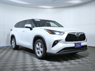 2024 Toyota Highlander LE