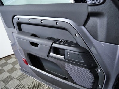 2022 Land Rover Defender 90 Standard
