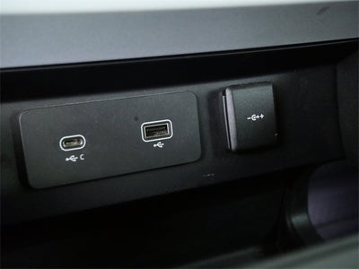 2022 Land Rover Defender 90 Standard